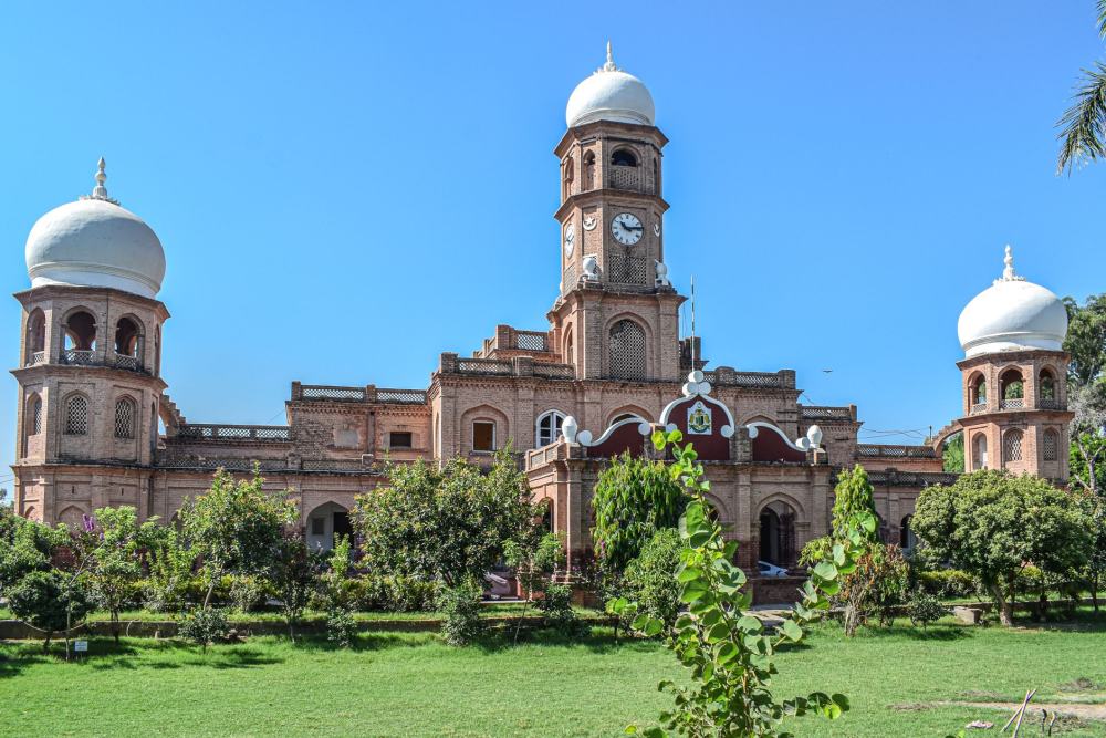 Chiniot Commute Guide: Getting Around with Shareide