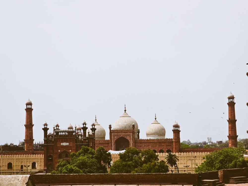 Visiting Data Darbar, Lahore: A Travel Guide