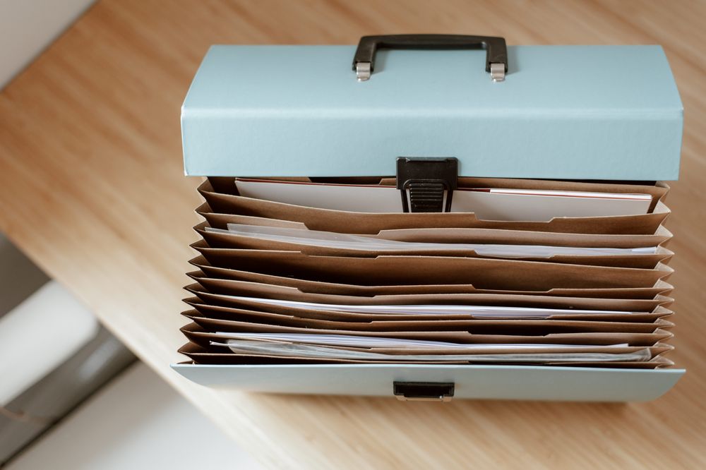 The Driver Documents Checklist: Nothing Expired, Everything to Hand