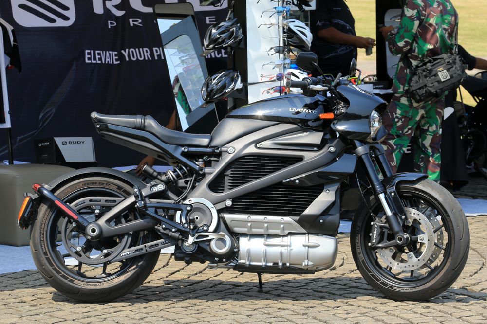 Electric Bike or Shared Seat? The Real Cost Over Two Years