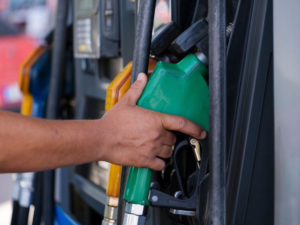 Fuel-Saving Driving Tips for Shareide Drivers