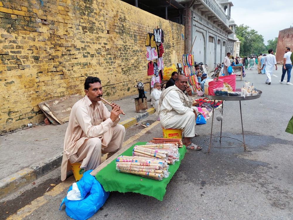 Gujrat Commute Guide: Getting Around with Shareide