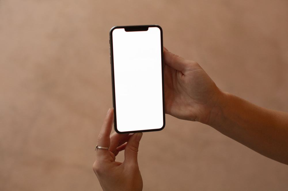 How to Use In-App Support Chat on Shareide