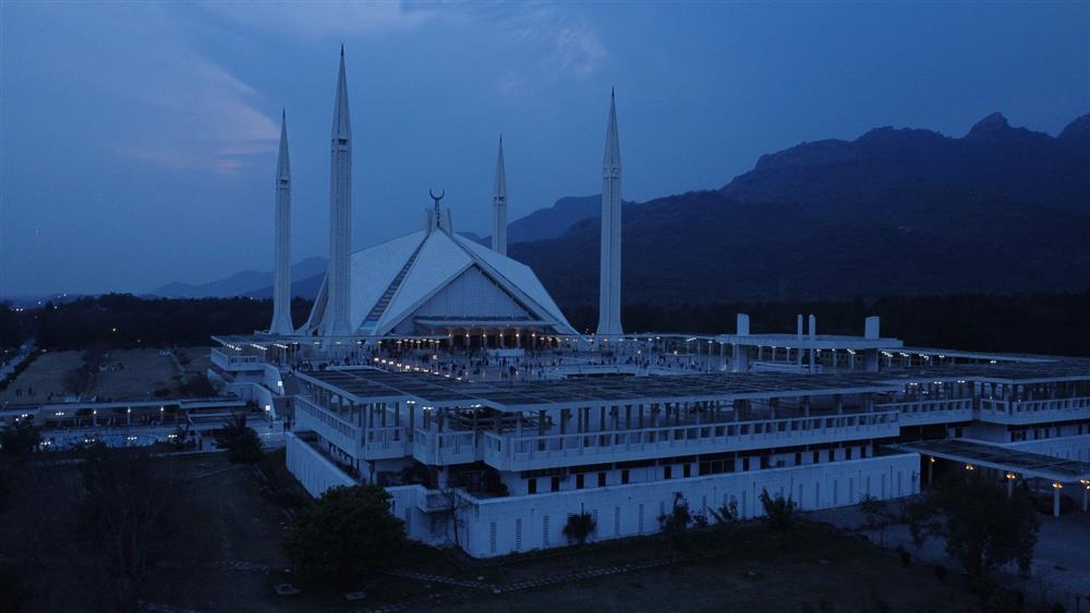Ramadan Travel Tips: Booking Rides Around Iftar and Sehri
